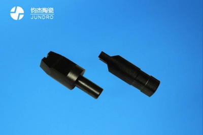 陶瓷吸嘴和其他材料的吸嘴有哪些優(yōu)勢 陶瓷吸嘴和其他材料的吸嘴有哪些優(yōu)勢